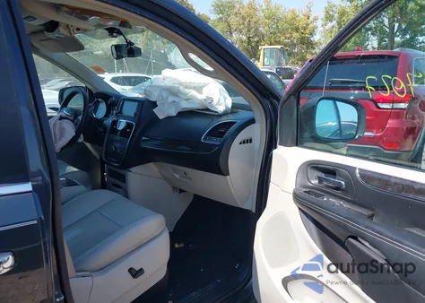 2012 Chrysler Town & Country Touring-L z USA, uszkodzony, nr VIN 2C4RC1CG9CR106857